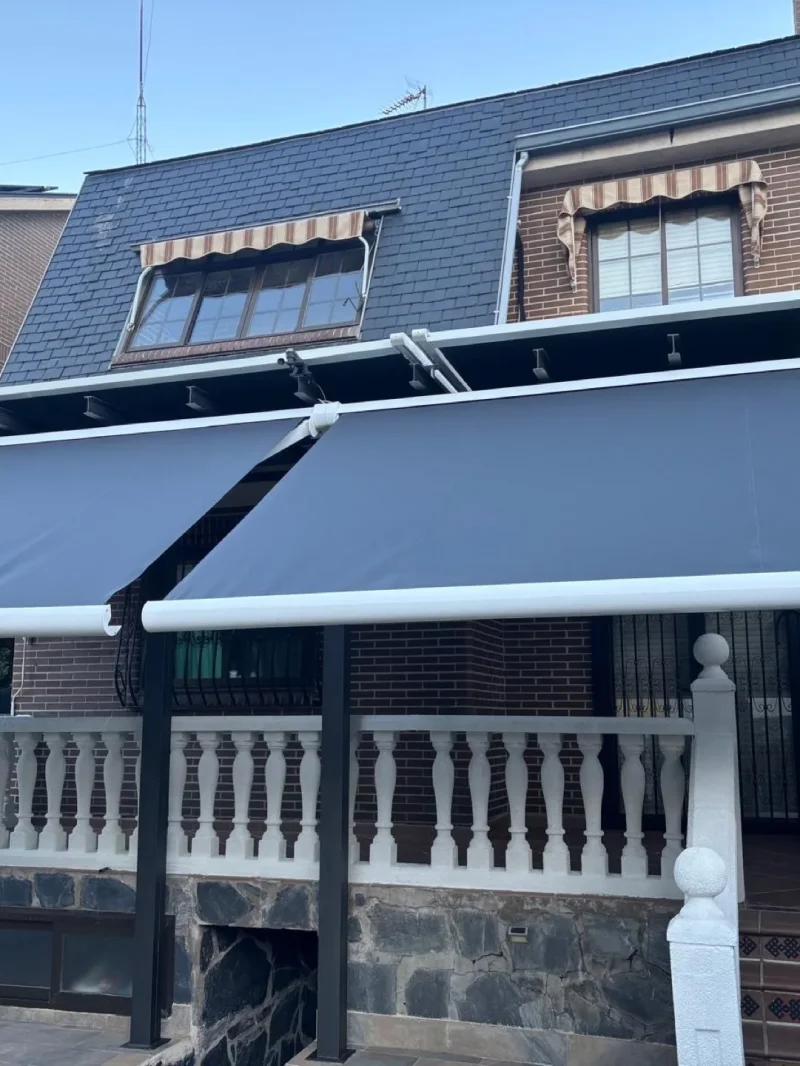 Toldo extensible cofre